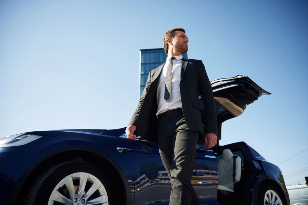 SelfDrive Mobility Expands into Luxury Chauffeur-Driven Services with the Launch of&nbsp;OTO